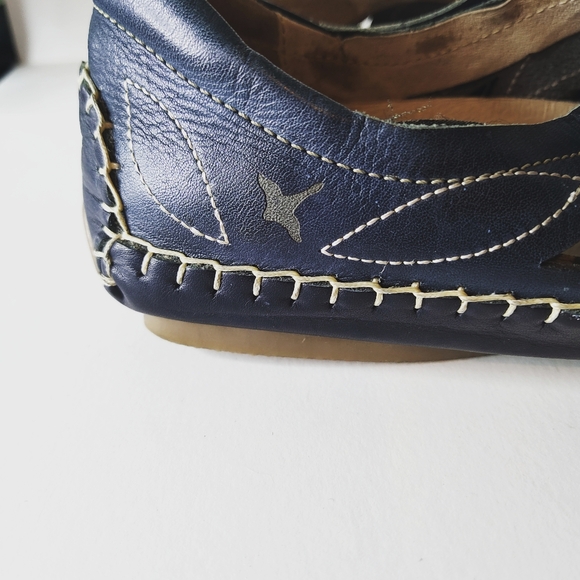 Pikolinos Women’s Leather Slip-On Loafers | Navy Blue Embroidered Flats size 9 - Picture 8 of 8